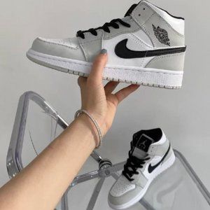 ❤️💙🖤Air Jordan 1 Mid GS Light Smoke Grey